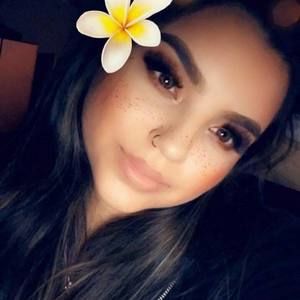 Meet your Posher, Natasha